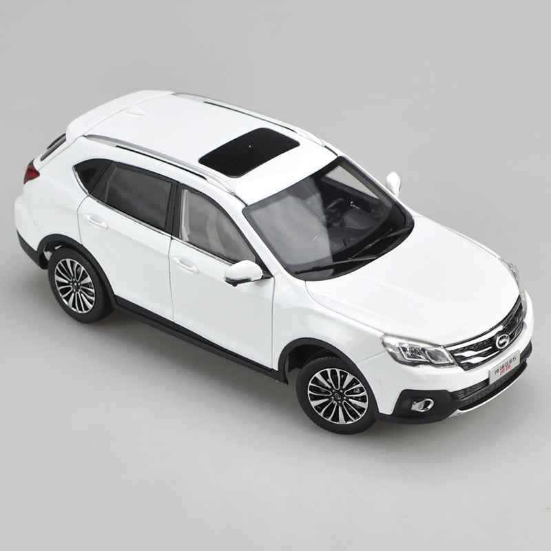Original factory authentic 1:18 GAC Trumpchi GS5 SUPER TRUMPCHI off-road vehicle diecast car model with small gift