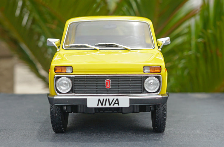 1:18 GROUP LADA NIVA Off-road vehicle jeep alloy car model for gift, Collection