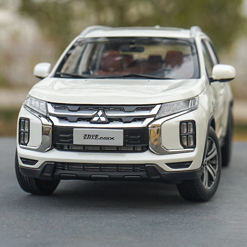 Original factory authentic 1:18 Gac Mitsubishi Jinxuan ASX 2020 diecast car model for toys, gift, collection