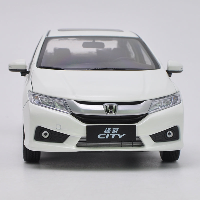 Original factory authentic 1:18 HONDA CITY 2015 version diecast car model with small gift