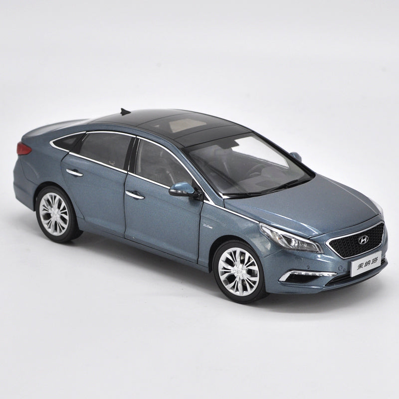 Original factory authentic Hyundai 1:18 alloy toy vehicle metal Sonata 9 diecast car model with small gift