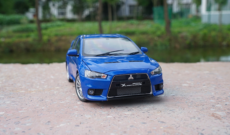 Original factory authentic 1:18 MITSUBISHI LANCER evolution X 10 X diecast metal scale models for gift, collection, toys