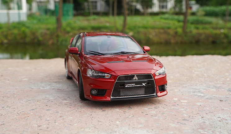 Original factory authentic 1:18 MITSUBISHI LANCER evolution X 10 X diecast metal scale models for gift, collection, toys