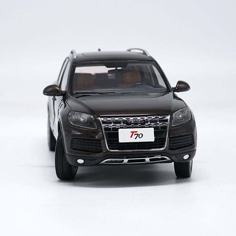 Original factory authentic 1:18 Metal YEMA T70 diecast car model with small gift