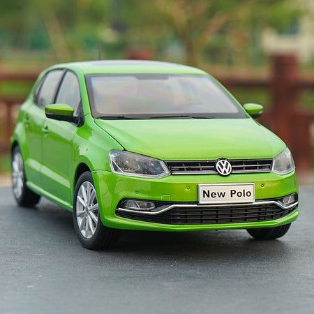 Original factory authentic 1:18 NEW POLO 2016 green/RED/yellow diecast sedan car model for gift, toys, collection