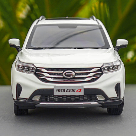 1 18 Scale GAC Trumpchi GS4 White Diecast Model Car