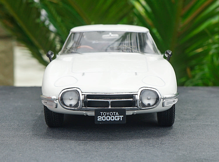 1:18 Triple 9 1967 Toyota 2000 GT Gloss Red Color metal car