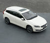 Original factory authentic 1:18 Volvo V60 wagon diecast car models with small gift