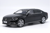 Original factory authentic 1:18 VW PHIDEON alloy toy scale model, diecast car model with small gift