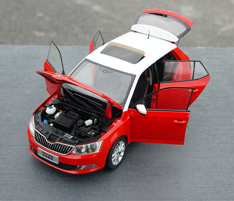 Original factory authentic 1:18 VW Skoda NEW Fabia diecast sedan car model for toys, gift, collection