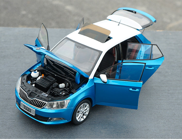 Original factory authentic 1:18 VW Skoda NEW Fabia diecast sedan car model for toys, gift, collection