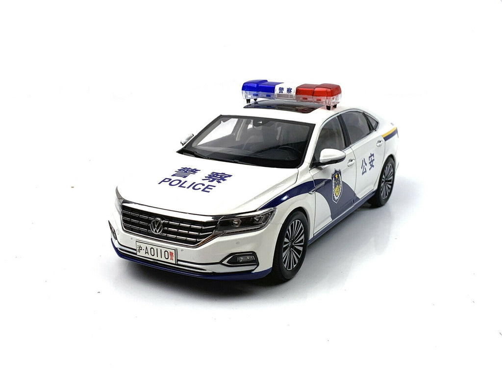 Miniature 1/18 Volkswagen New Passat Police - Starry Sky Online Edition