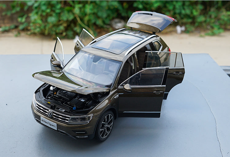 Original factory authentic 1:18 brand new TIGUAN L 2017 version diecast car model with small gift