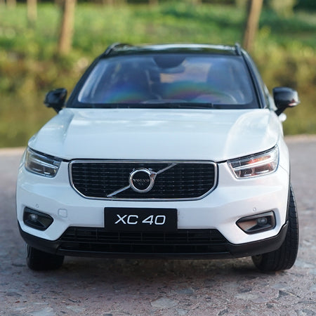 Original factory authentic 1:18 diecast metal VOLVO XC40 car models for gift, collection, toys