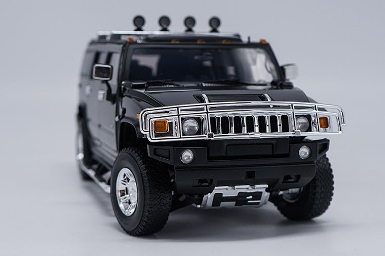 Original factory authentic 1:18 metal H2 SUV Hummer Highway 61 diecast car model with small gift