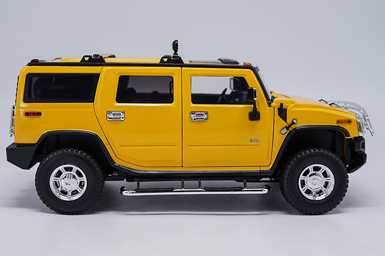 Original factory authentic 1:18 metal H2 SUV Hummer Highway 61 diecast car model with small gift