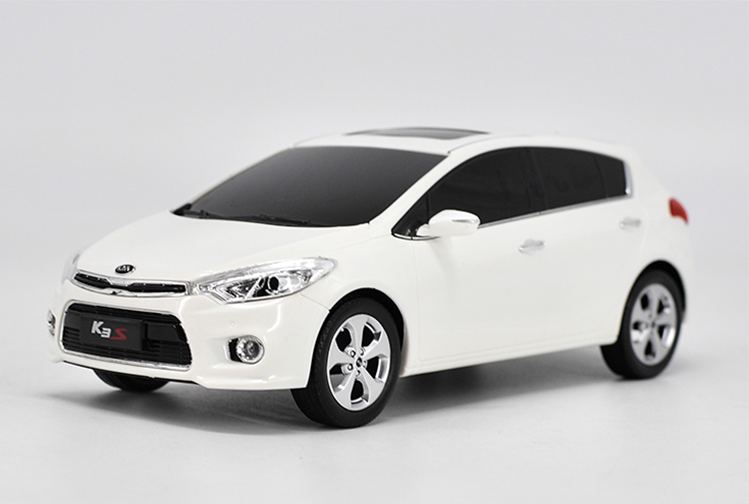 Original Authorized Authentic 1:18 KIA K5S kia K3S high simulation Metal Model Vehicles with bluetooth function toy model for christmas/Birthday gift, collection