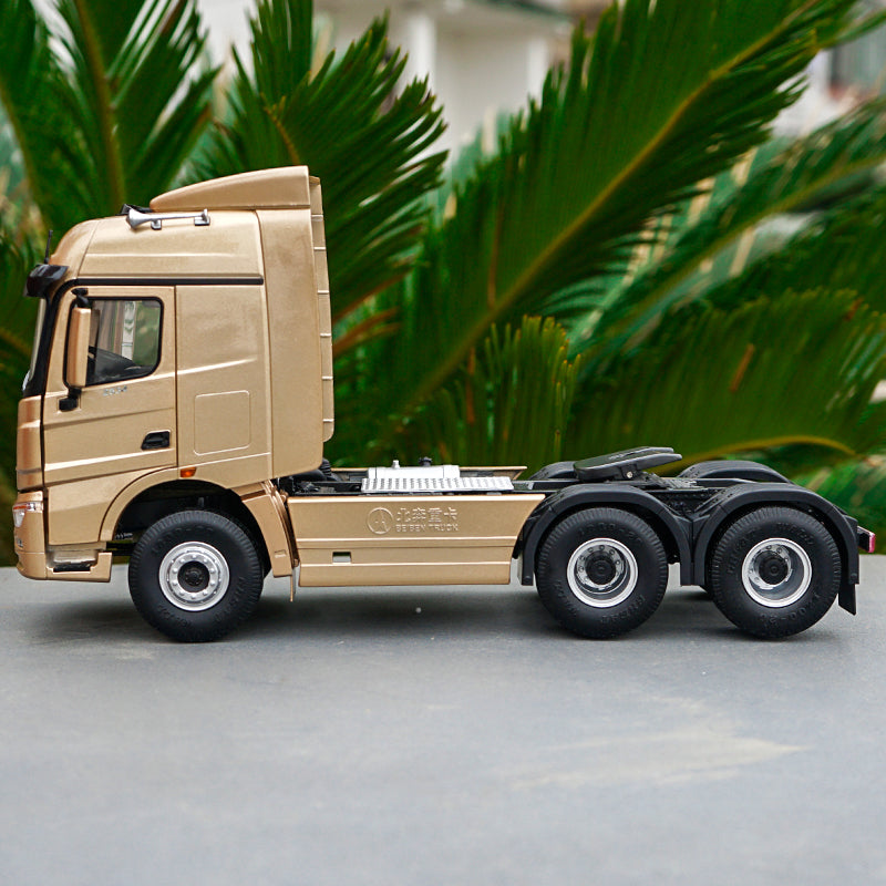 1:24 BEIJING Mercedes-Benz DIECAST MODEL Heavy Truck V3 Tractor Truck for collection