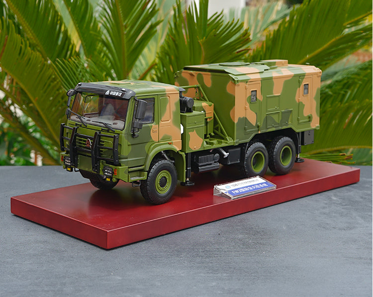 1:24 Sinotruk howo FW2 anti-aircraft fire control diecast military vehicles truck model