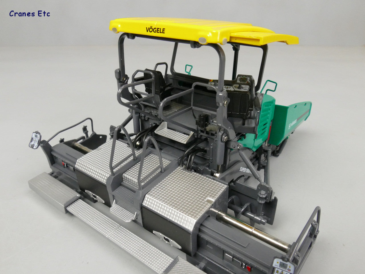 1:35 Diecast Vögele WIRTGEN VOGELE SUPER1880-3L diecast paver