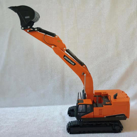 1:50 Doosan DX800LC excavator model, rare Doosan DX800LC diecast model for birthday gift, Christmas gift