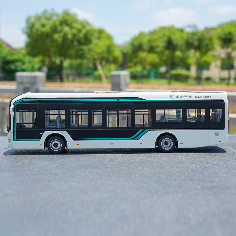 1:50 Shanghai Sunwin Shenwo 9 Series IEV12 pure electric bus model with small gift