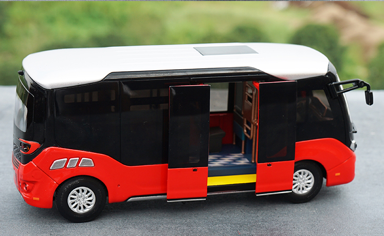 Original factory high quality diecast 1:32 Xiamen golden dragon Xingchen scale bus model for gift, collection