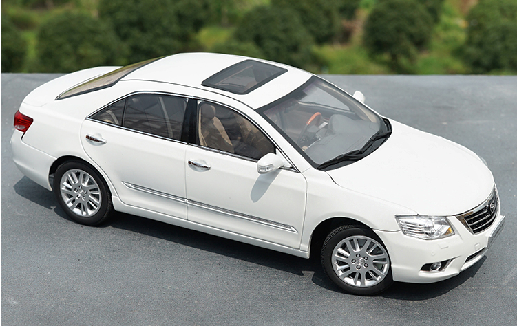 High quality collectiable 1:18 Gac TOYOTA CAMRY 6 Generation 2008 TOYOTA CAMRY diecast car model for Chirstmas/birthday gift