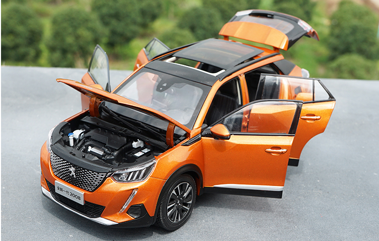 High quality collectiable 1:18 Dongfeng PEUGEOT Brand new generation 2008 diecast SUV car model for gift, collection