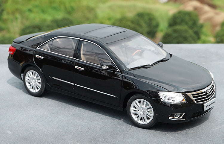 High quality collectiable 1:18 Gac TOYOTA CAMRY 6 Generation 2008 TOYOTA CAMRY diecast car model for Chirstmas/birthday gift