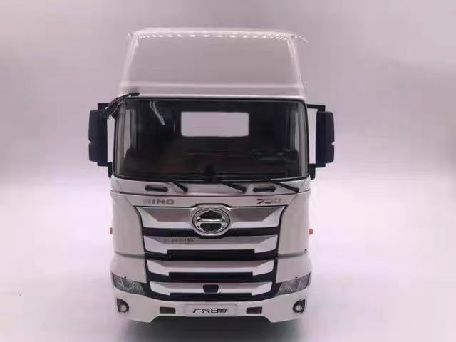 High quality collectiable 1:24 Hino 700 tractor Truck Model for collection, gift, demonstration