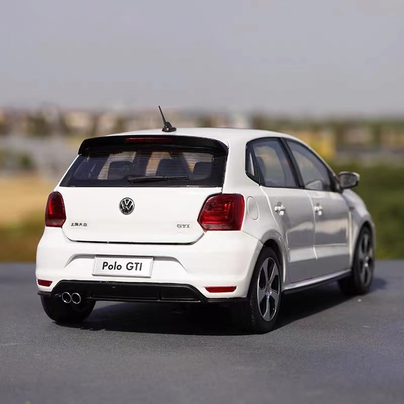 Original Authorized Authentic 1/18 Alloy New Polo GTI 2015 White Model Toy Cars Diecast Metal Casting Hatchback Miniature Collection Toys Car for gift,collection