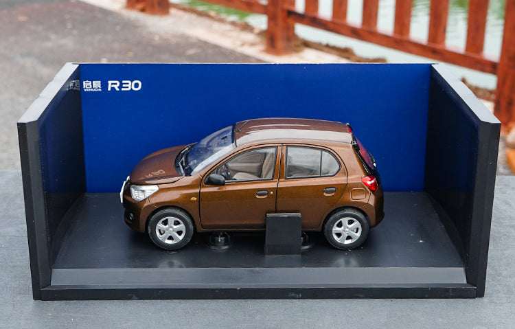 Original factory authentic 1:18 Nissan VENUCIA R30 suv diecast car model with small gift