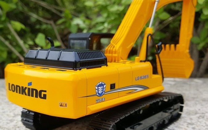 Original factory authentic 1:64 Diecast LONKING CDM6225H excavator model for gift, collection