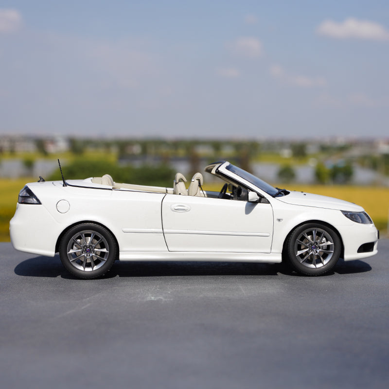 Original factory authentic 1:18 SAAB 9-3 Zinc alloy sports car model, diecast scale roadster car model for gift, collection