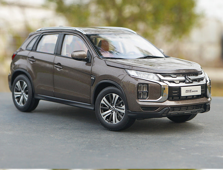 High simulation 1:18 Gac Mitsubishi Jin Dazzle ASX zinc alloy scale car model for collection