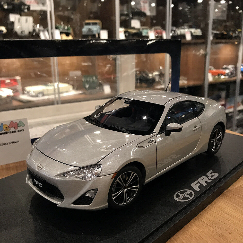 1:18 AUTOart Toyota Scion FR-S NORTH AMERICAN VERSION/LHD Metallic car model