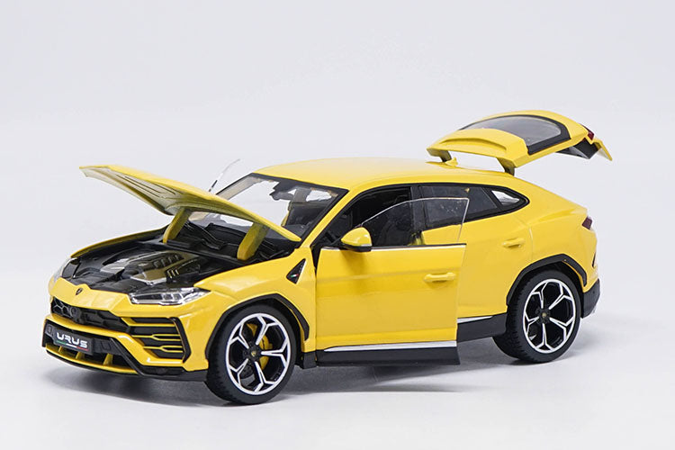 Original factory authentic Bburago 1:18 Lamborghini URUS yellow diecast car model with small gift