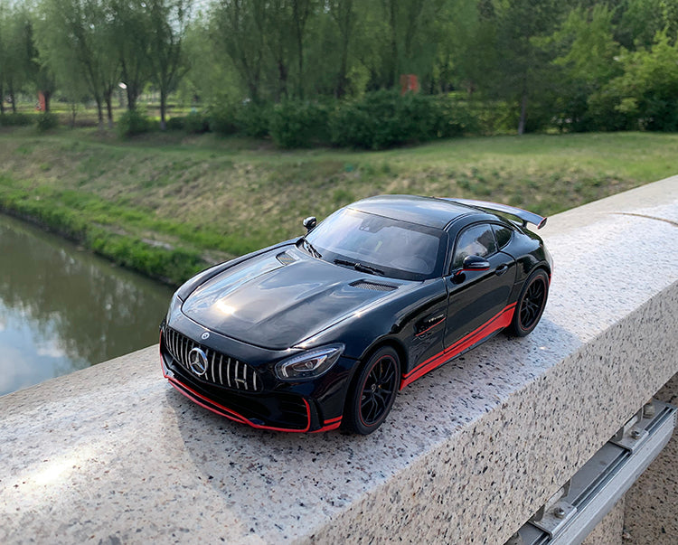 AR 1:18 Mercedes-Benz AMG GT R Rote Sua Red pig paint alloy simulation car model classic super car model for gift