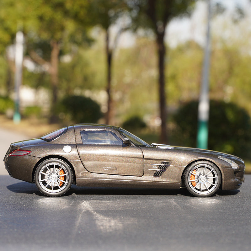 Original factory 1:18 GTA Benz SLS AMG diecast car model alloy sports car model for gift, toys, collection