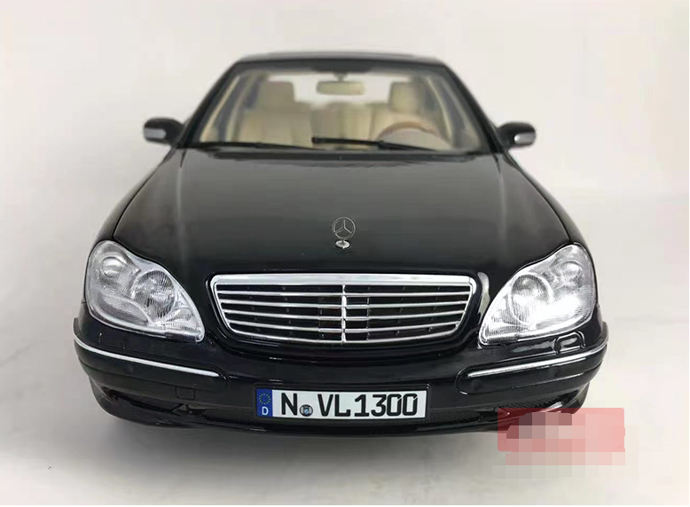 High quality Black/White/Green 1:18 Norev Benz W220 S600 Diecast alloy car model for gift, collection