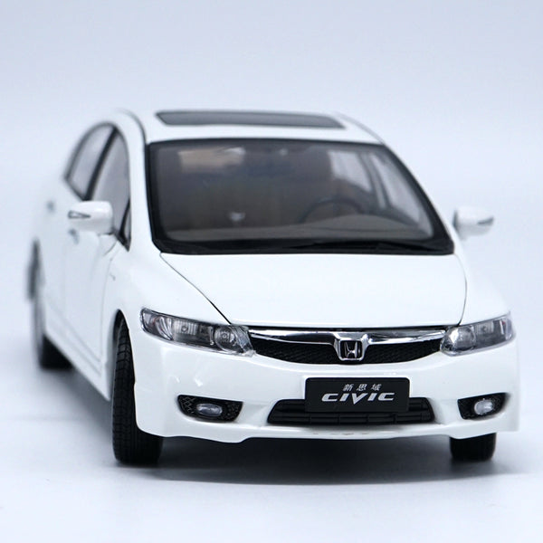 ミニカー HONDA CIVIC (1/18) ミニカー 1/18 ホンダ・シビック タイプR FK8 黄色 LCD TYPE R CIVIC