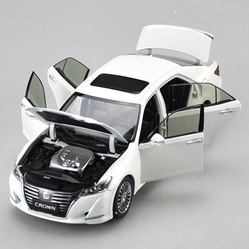 Original Authorized Authentic 1:18 scale toyota Crown 2016 version classic Car Model for christmas/Birthday gift, collection