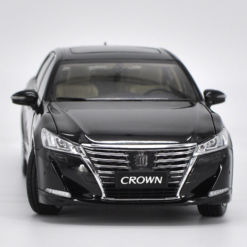Original Authorized Authentic 1:18 scale toyota Crown 2016 version classic Car Model for christmas/Birthday gift, collection