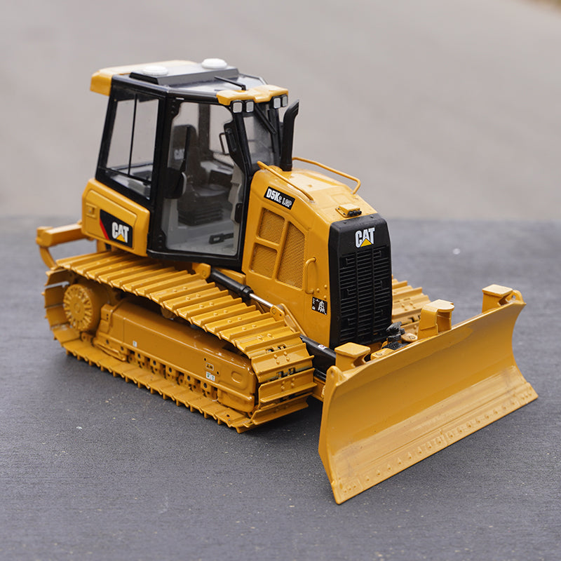 1 24 CCM CAT D5K 2GP Heavy dozer Cat diecast alloy construction machin Classic Models Wholesale Store