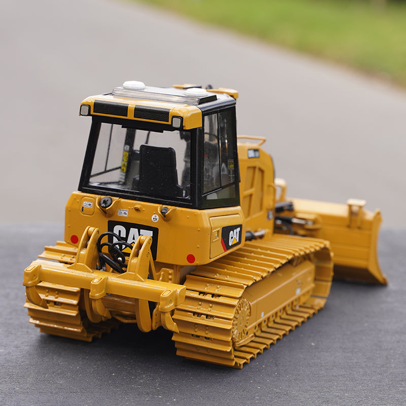 1:24 CCM CAT D5K 2GP Heavy dozer Cat diecast alloy construction machinery model for gift, collection