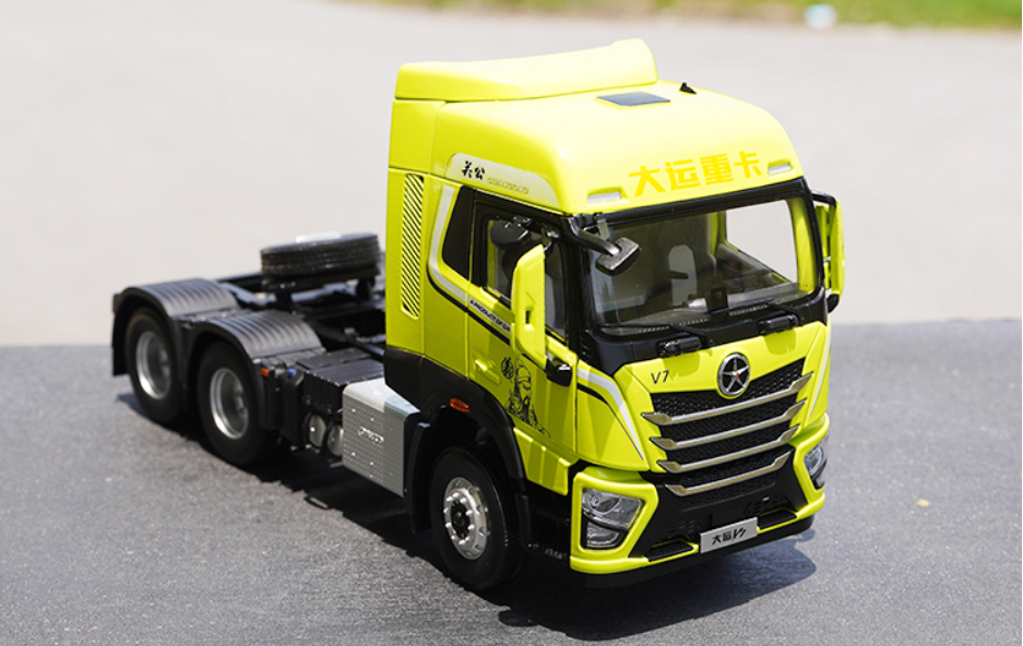 Original factory 1:24 Dayun Diecast heavy truck model alloy Dayun V7 6X4  trailer tractor model alloy heavy equipment truck model