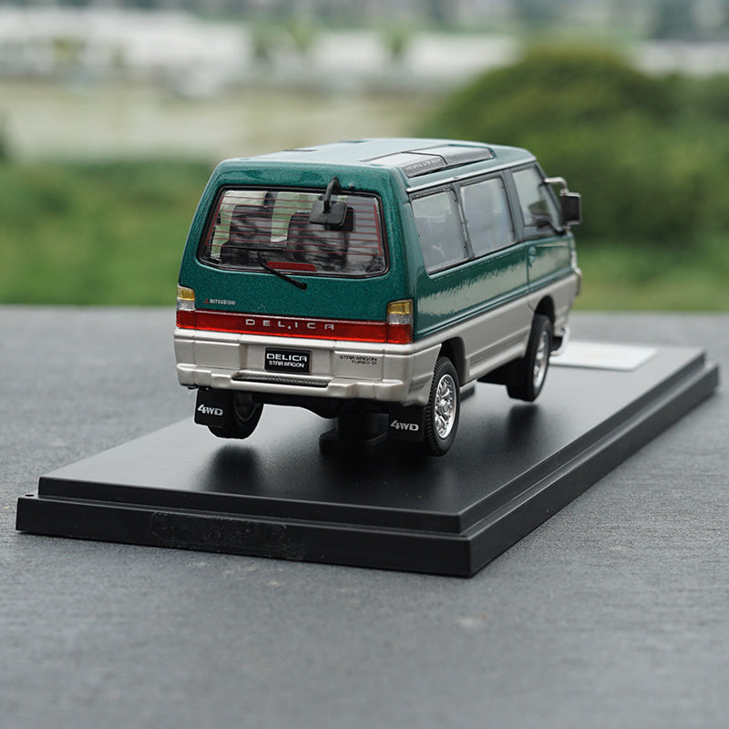 Original factory 1:43 Mitsubishi Deli truck model MC&Sunyork 4x4 delica4 WD high simulation alloy car model