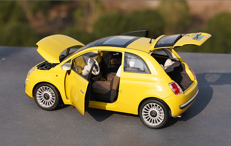 Original factory 1:18 Norev Fiat 500 diecast alloy car model for collection, birthday gift