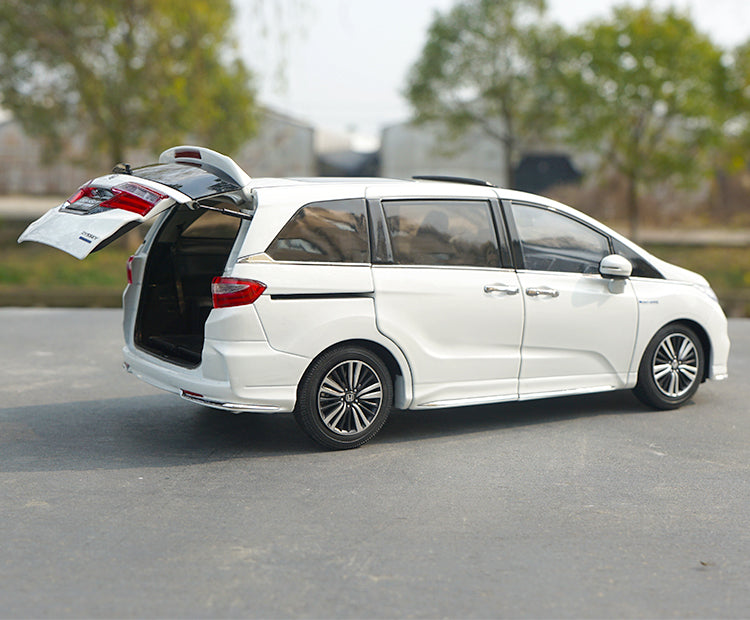 Original factory high quality 1:18 GAC Honda ODYSSEY Sport hybrid version 2019 diecast scale car model for gift, collection